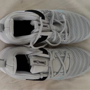 Nike Legend Essential Training Sneakers - Light Gray and Black